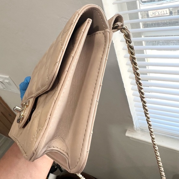 Chanel CC Flap Crossbody Bag - Picture 6 of 11